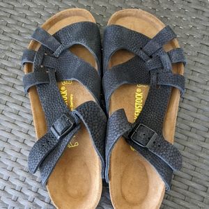 Birkenstock Pisa Sandals Black NWOT, size 42